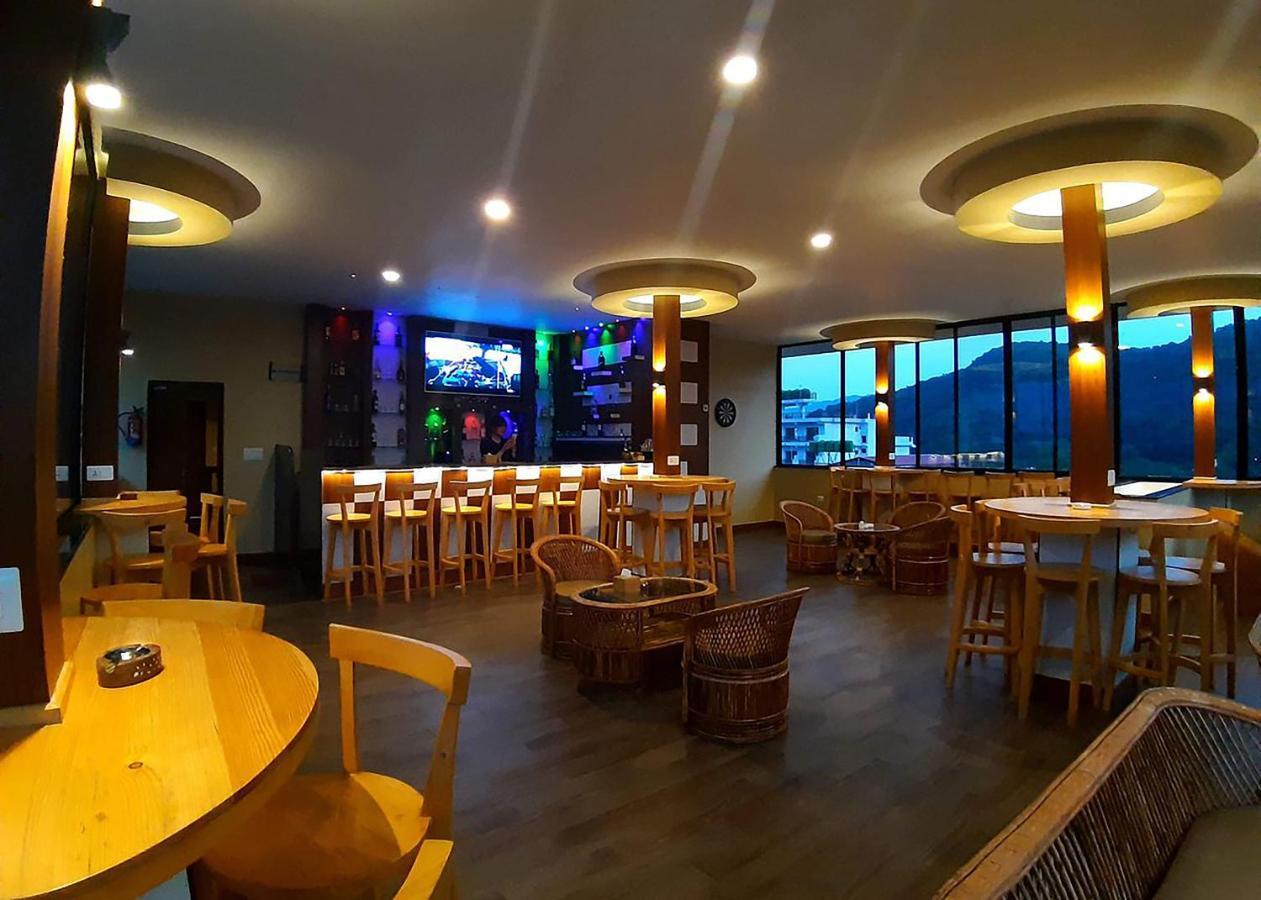 Hotel Glory Garden Покхара Экстерьер фото